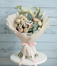 Букет цветов из:  Розы и Лизиантусы в Отрадном Самарская область
