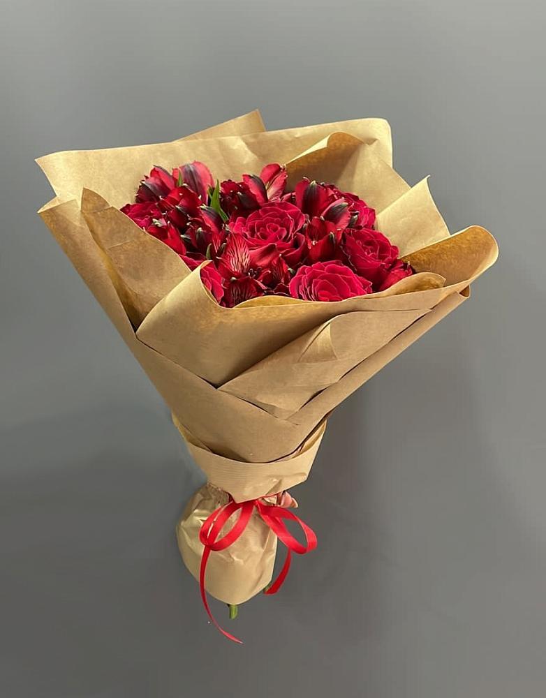 Букет цветов из: Альстромерии и Розы в Отрадном Самарская область