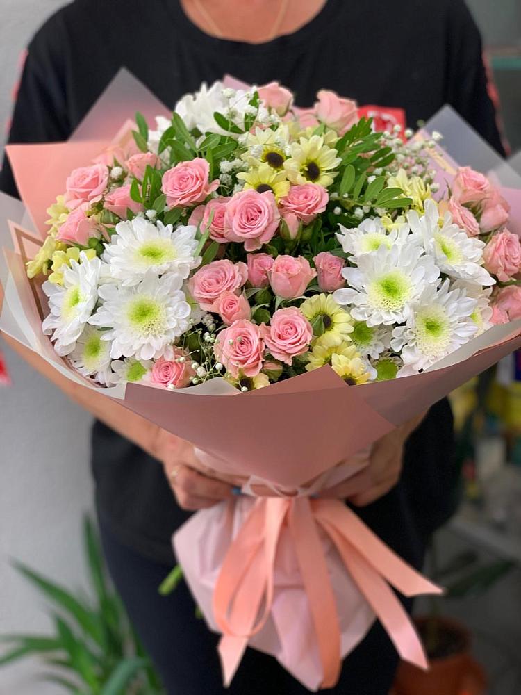 Букет цветов из: Розы и Хризантемы в Отрадном Самарская область
