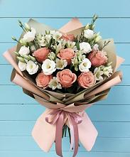 Букет цветов из:  Розы, Альстромерии и Лизиантусы в Отрадном Самарская область