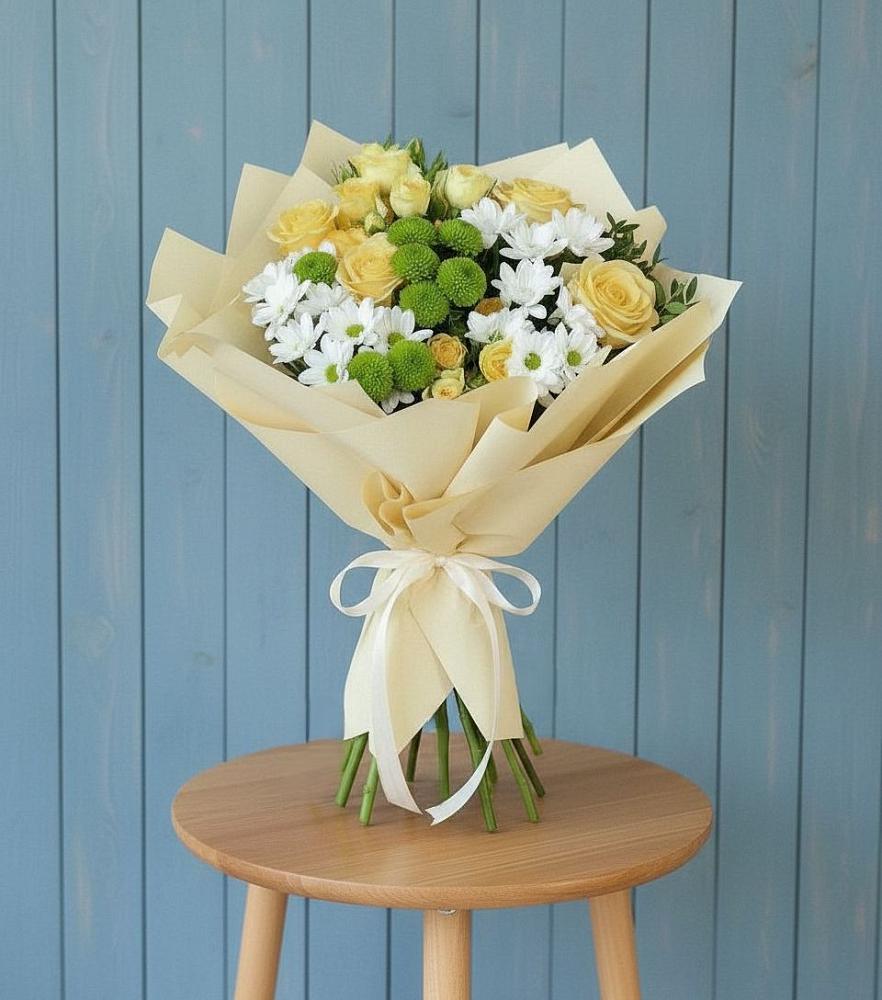 Букет цветов из: Хризантемы и Розы в Отрадном Самарская область