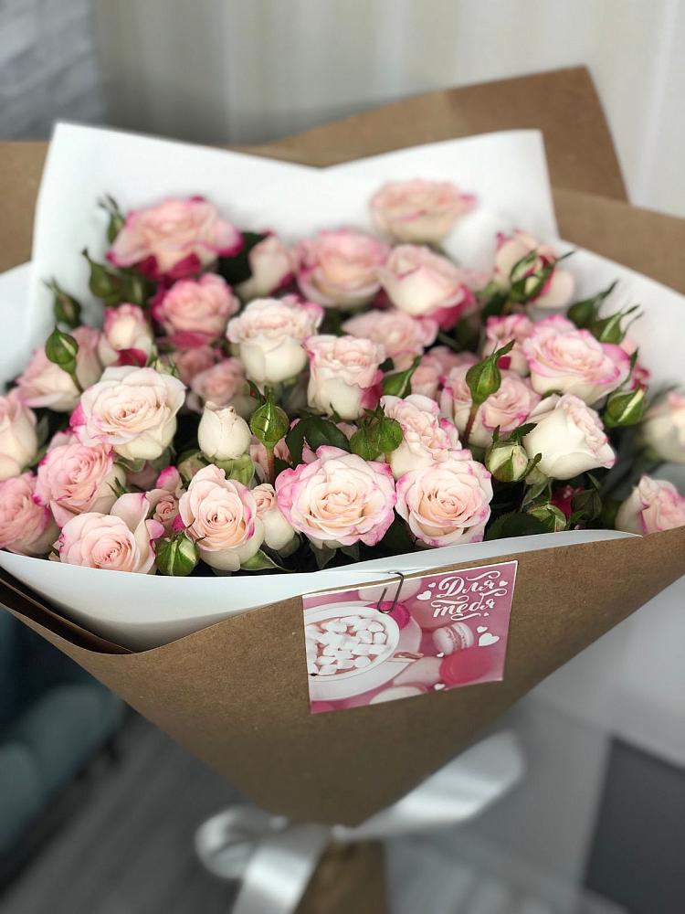 Букет цветов из: Розы в Отрадном Самарская область