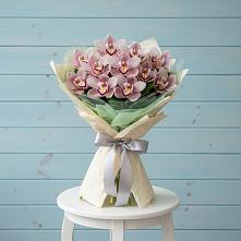 Букет цветов из:  Орхидеи и Розы в Отрадном Самарская область