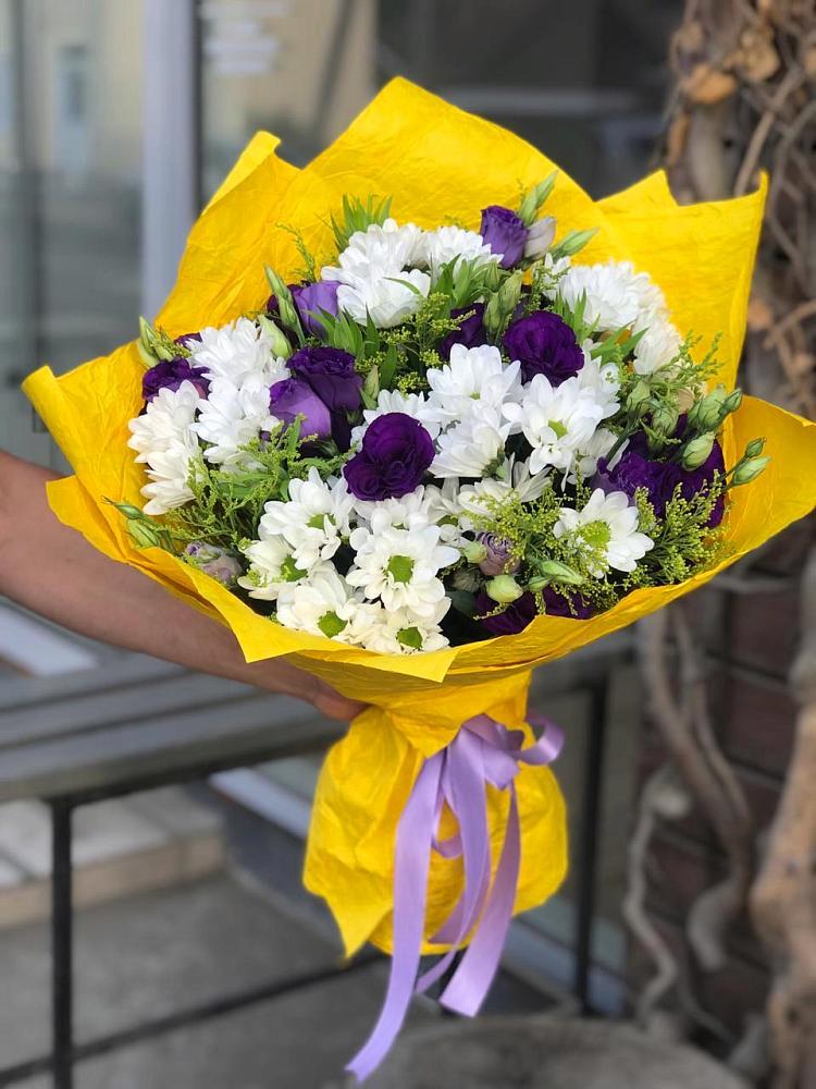 Букет цветов из: Ирисы, Хризантемы и Ромашки в Отрадном Самарская область