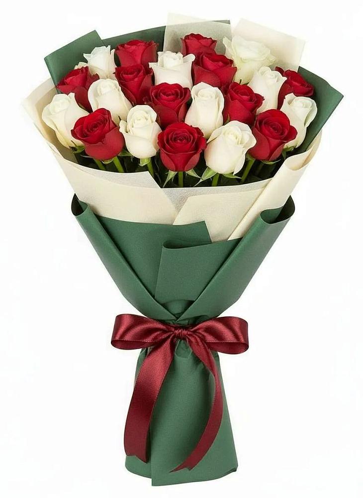 Букет Микс из красных и белых роз в Отрадном Самарская область