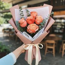 Букет цветов из:  Розы в Отрадном Самарская область