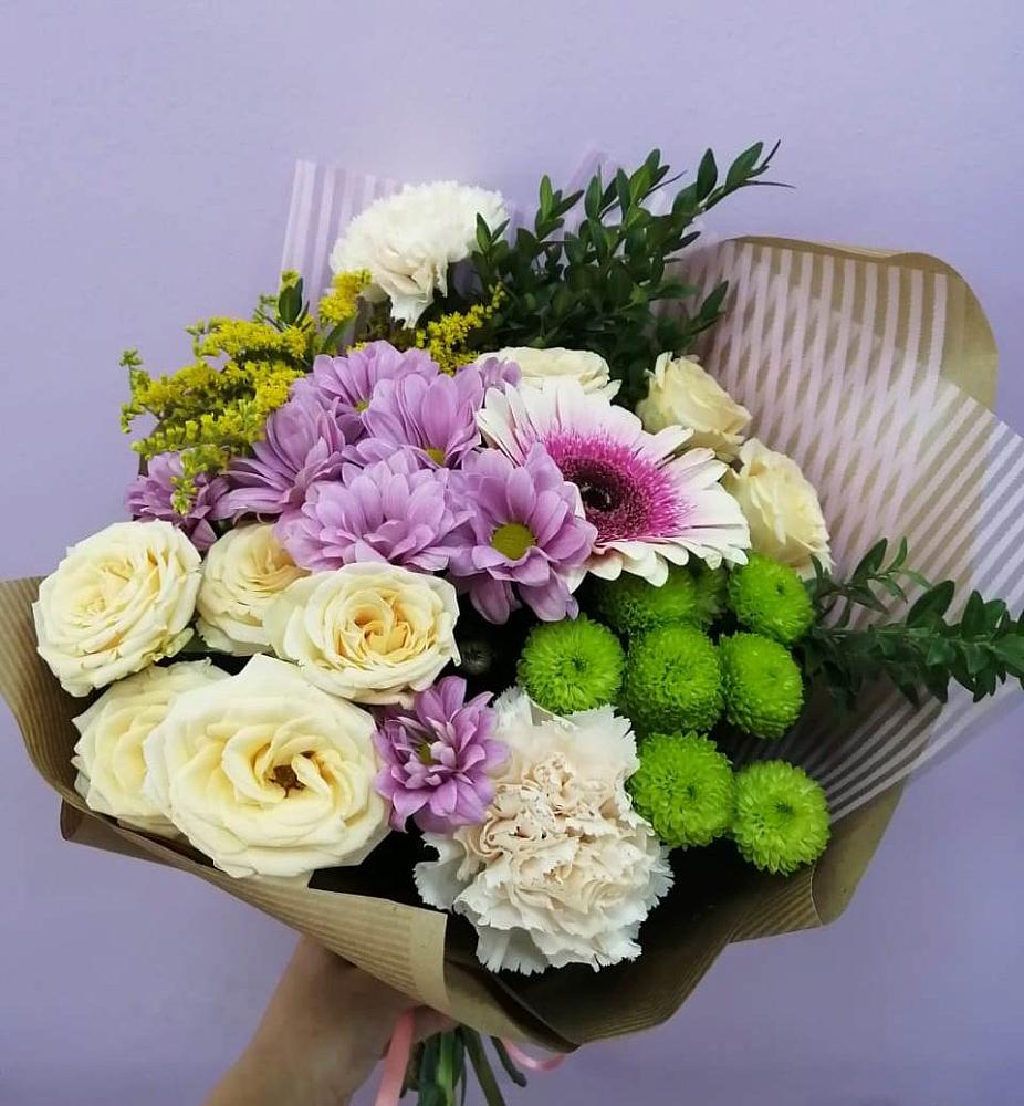 Букет цветов из: Хризантемы, Розы, Гвоздики и Герберы в Отрадном Самарская область