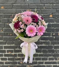 Букет цветов из:  Герберы и Хризантемы в Отрадном Самарская область