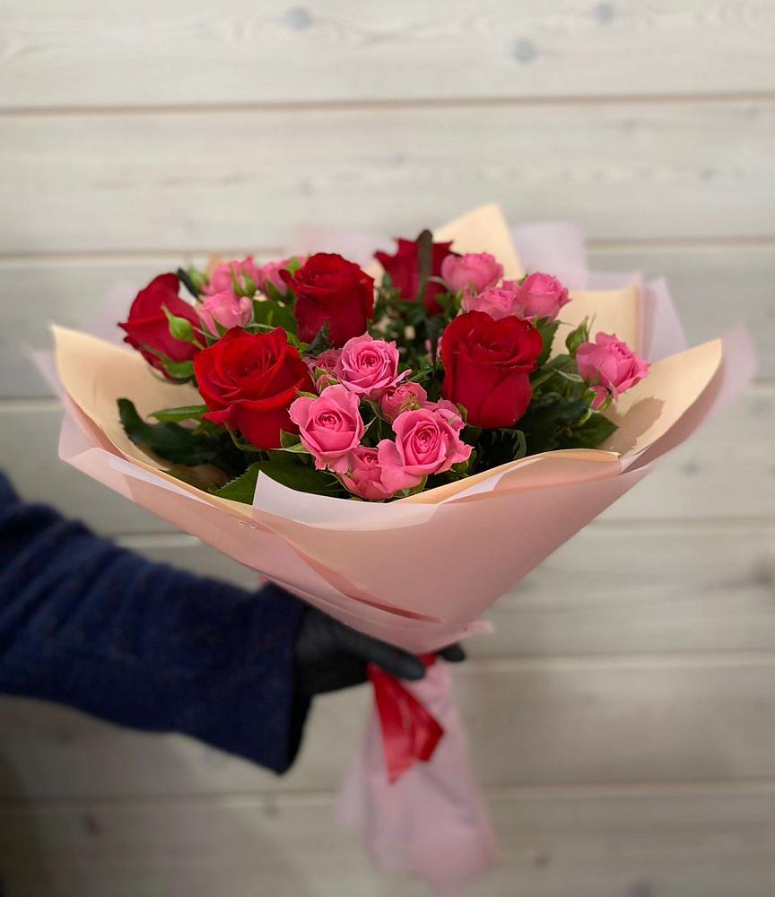 Букет цветов из: Розы в Отрадном Самарская область