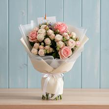 Букет цветов из:  Розы в Отрадном Самарская область