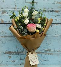 Букет цветов из:  Розы и Лизиантусы в Отрадном Самарская область